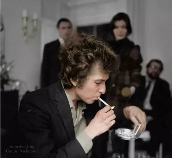你怎么看Bob Dylan获得诺贝尔文学奖?