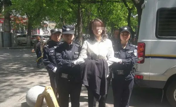 100元卖掉132平方米房子,怎么回事?