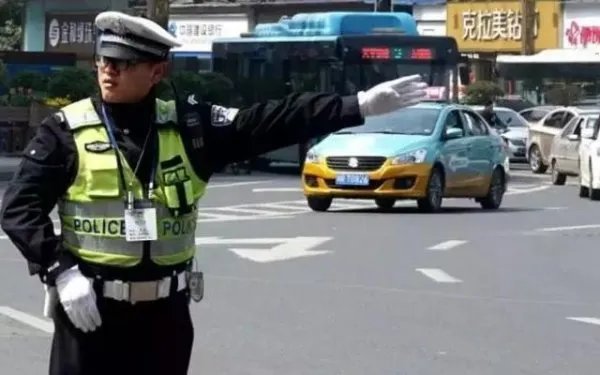 男子遇查酒驾跳河后身亡，谁应该为这起意外负责？