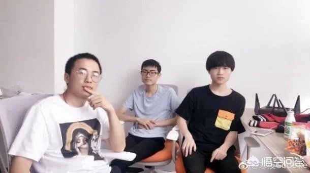 《王者荣耀》AG超玩会老帅走了，谁顶AG的中单呢？