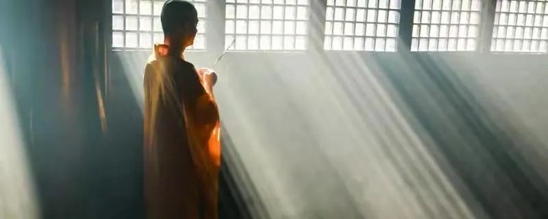 出世和入世的意思 出世入世的区别 入世和出世分别是什么意思