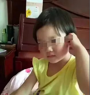 女童被埋施工路面是什么情况？