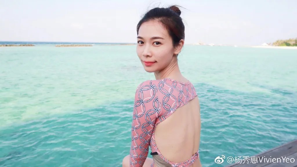 台湾艺人杨秀惠怎么变样了 嘴很难看长的很奇怪