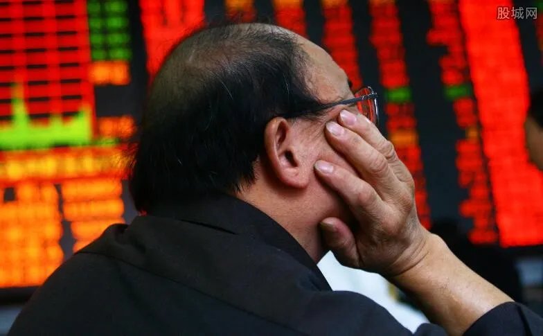 中芯国际上市时间确定 首日上市股价预测多少？