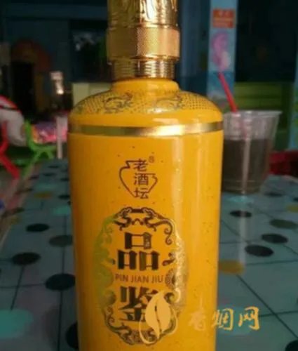 香港皇冠多少钱一瓶白酒?
