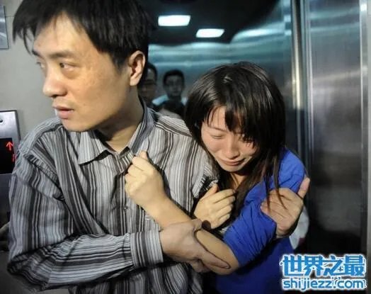 佛山小悦悦事件系父母阴谋，小悦悦事件可疑之处 