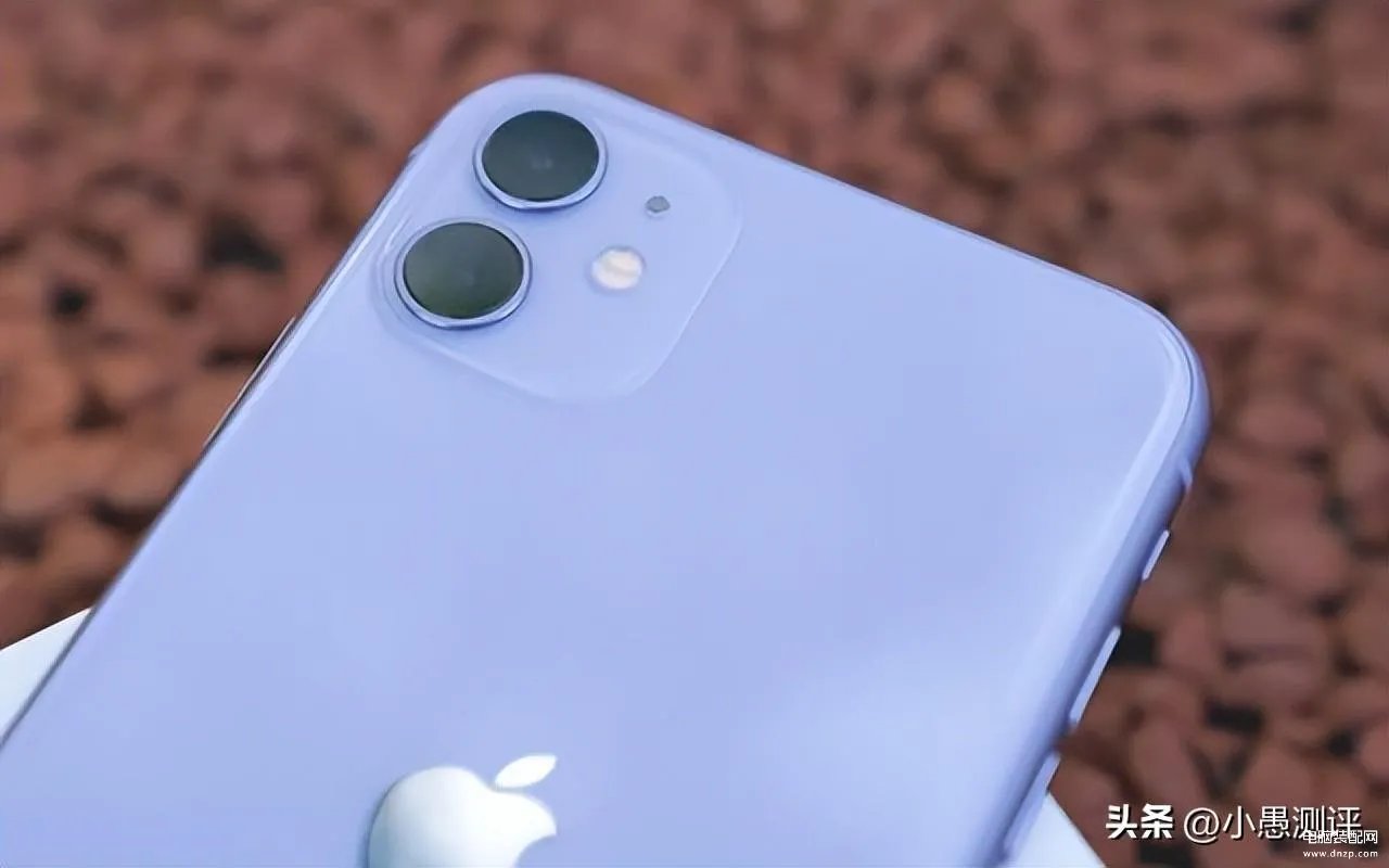 苹果11价格表官网报价多少钱（iPhone11跌破3000元）