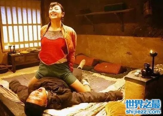白鹿原性内容描写情节原文，田小娥和黑娃巫山云雨 