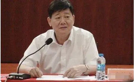 局长敛财5500万后欲出逃被抓了吗？