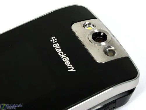 首款翻盖BlackBerry 黑莓8220试用手记