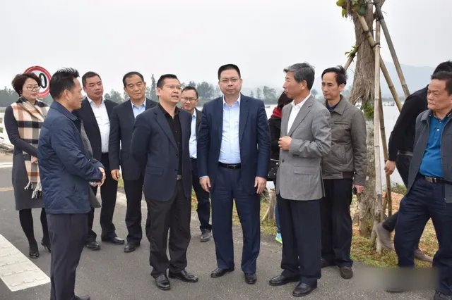 姚振华是谁?姚振华靠山是谁?(资产高达1050亿)