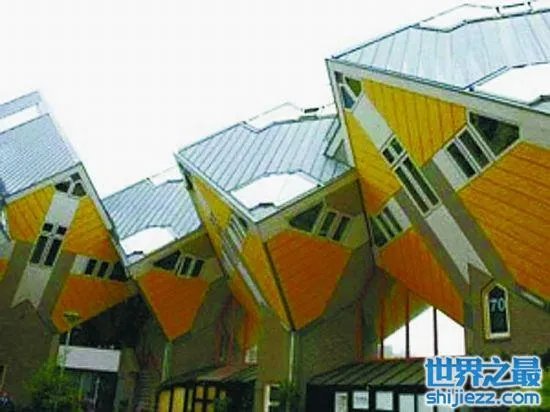 盘点世界上最奇葩的住处,万丈悬崖上竟然都能住人