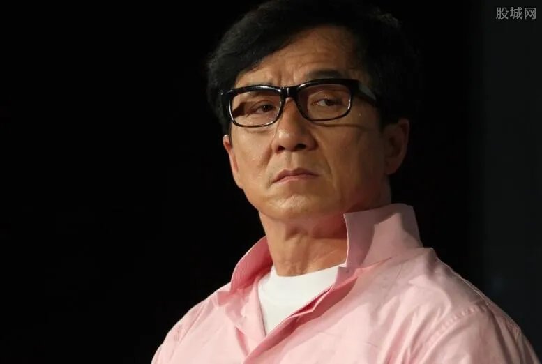 成龙范冰冰什么关系 范冰冰被成龙睡过吗?
