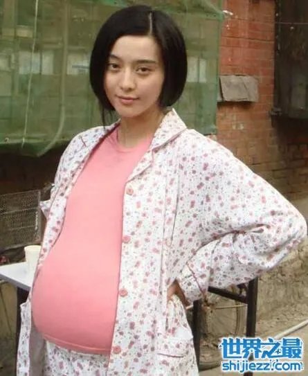 范冰冰生孩子难产图片,范冰冰怀孕大肚照幕后真相