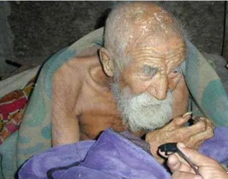 最长寿的人活400岁死时像儿童：古代史料中最长寿的人
