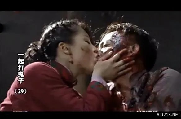 “银妹再爽一次！”抗日神剧《一起打鬼子》槽点满满