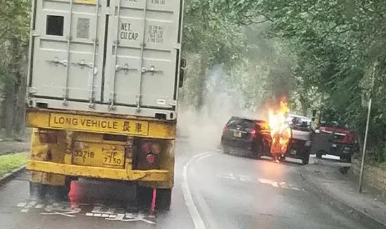 香港货车遭劫匪打劫抢500万是真的吗?
