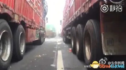 进京货车因雾霾堵车三天未挪一步：各大快递惨了