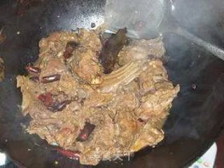麻辣兔肉