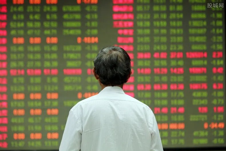杨怀定现在怎么样了 有多少身家揭个人简介
