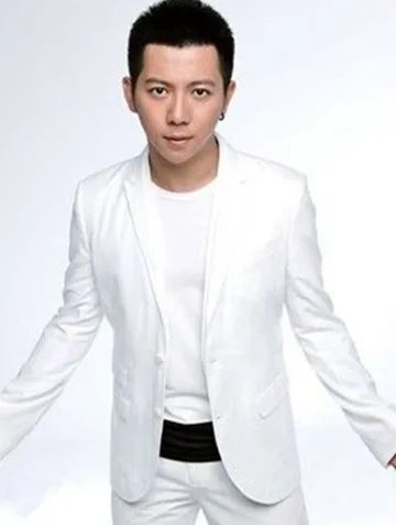 网曝胡海泉离婚 与太太一起办手续