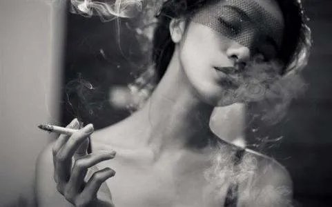 独一无二的霸气女网名有哪些？