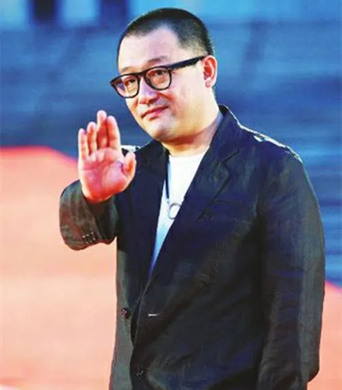 王小帅和周立波酒局中激辩 回应:不影响友谊