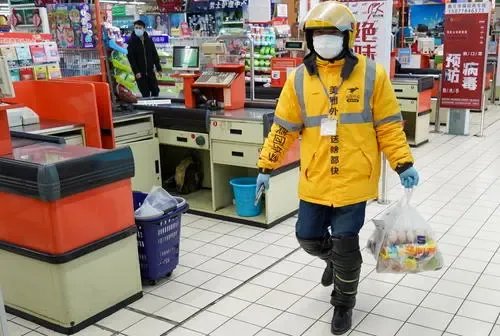 银行行长辞职创业失败转做外卖骑手,外卖员的工作有多辛苦?