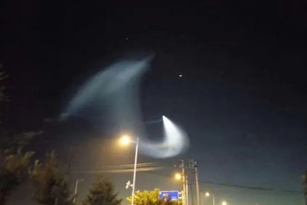 黑龙江佳木斯上空现不明飞行物,你觉得不明飞行物是什么?