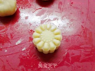 金钩月饼