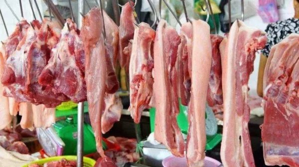 刘永好称明年猪肉价格将恢复正常,正常是多少钱一斤?