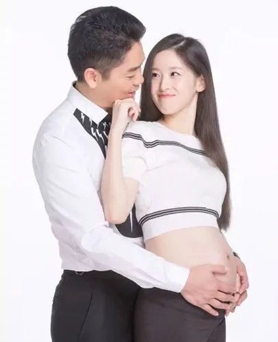 网曝奶茶妹妹怀孕照 “东泽恋”始末回顾