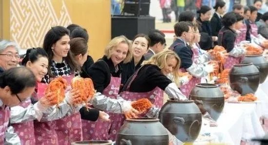 韩99%进口泡菜来自中国,作为宗主国为何不自行制造?