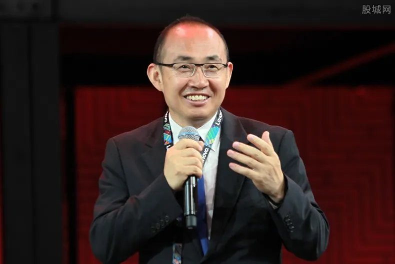 潘石屹及老婆现在还在国内吗？夫妇现身美网