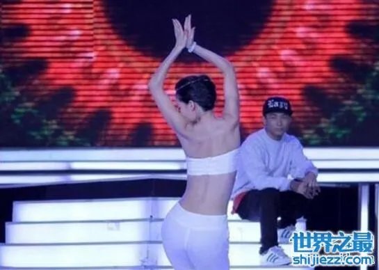 母其弥雅凸点依林切磋，亚洲最美瑜伽女神性感身材 