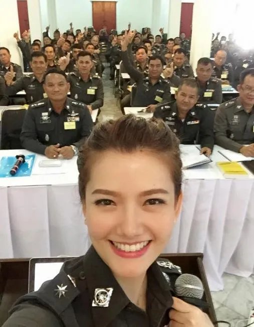 最美警花大比拼:亚洲五国“最美警花”大比拼