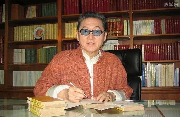 李敖亲笔遗嘱公开 五十亿财产都分给了谁?