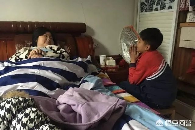 如何看待11岁男孩欠下“巨额债务”?