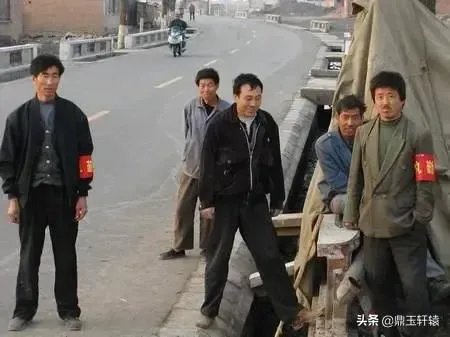 河北进入战时状态，为什么没有提高防控级别，普通民众怎么办？