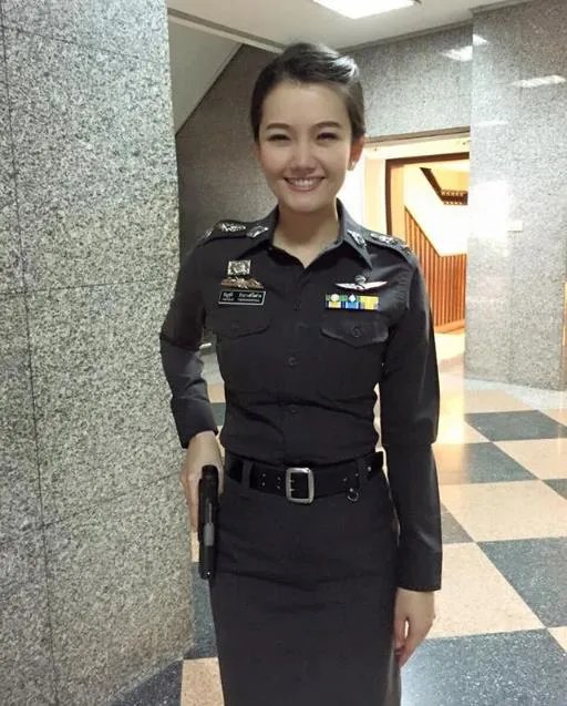 最美警花大比拼:亚洲五国“最美警花”大比拼