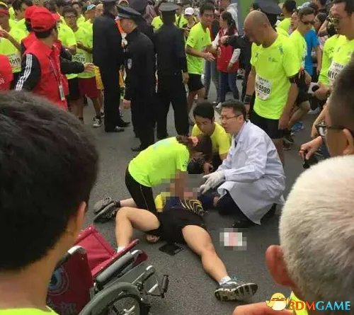 厦门半马两人猝死 专家建议不要盲目参加马拉松
