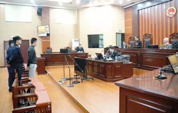 全国首例“微信解封”入罪案宣判,帮人解封微信也犯法吗?