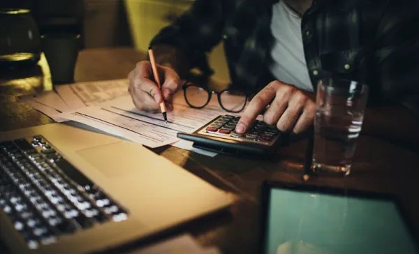 男子3万买房2.2万卖出,是什么让他做出亏本卖房行为?