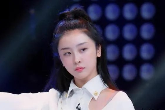 2021年央视春晚明星阵容曝光,肖战万茜名列其中,你最期待谁?