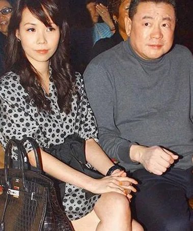 刘銮雄宣布分手 称断绝任何关系