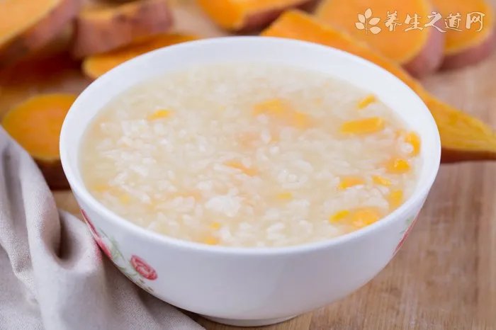 男子飞机餐吃铁环 飞机餐的食物标准有哪些