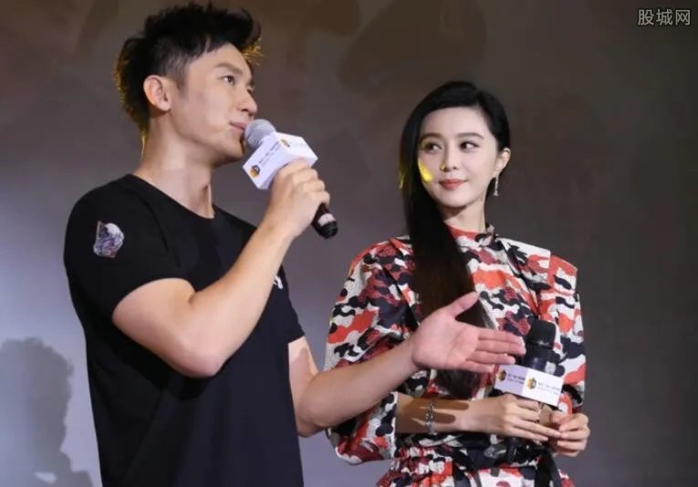范冰冰李晨秘密领证 他们俩终于肯结婚了？
