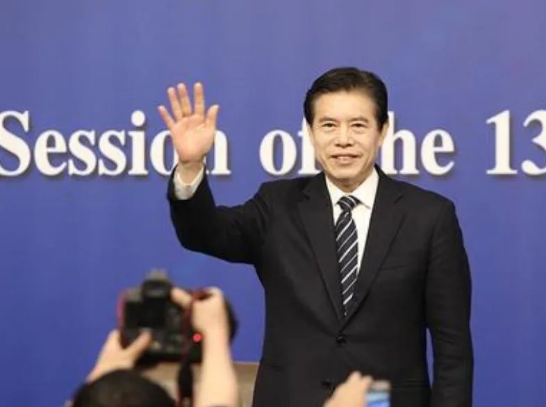 我国将在何时全面建成经贸强国?