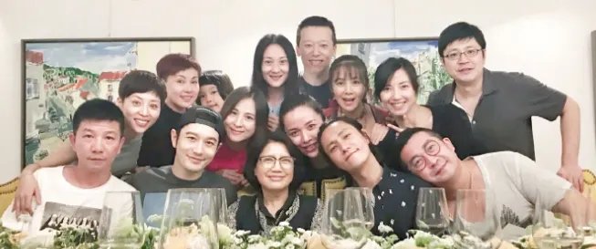 北电96级聚会照是什么样子的？