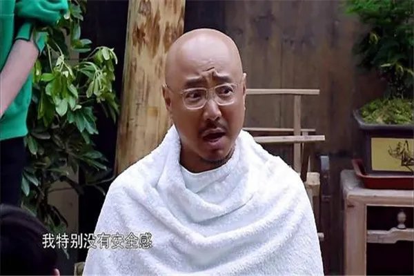 徐峥肚子发福像怀胎7月 本人直接做出回应(中年发福)